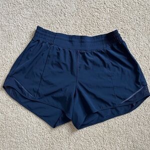 Lululemon Hotty Hot Short- Size 14